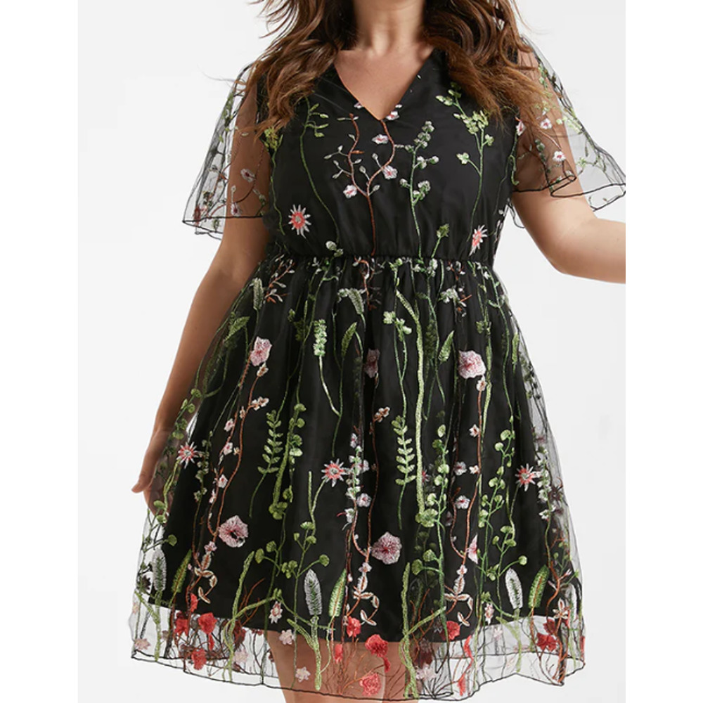 BLOOMCHIC SZ 18-20 Black Mesh Embroidered Elastic Waist Flutter Dress NWT B159